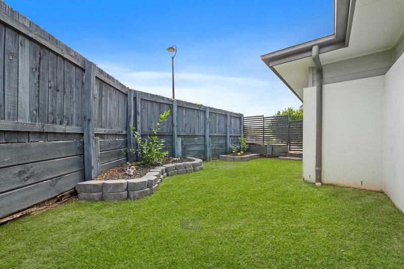 Photo - 1/19 Pepper Tree Drive, Holmview QLD 4207 - Image 16