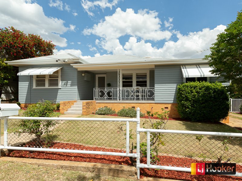 Photo - 119 Piper Street, Tamworth NSW 2340 - Image 4