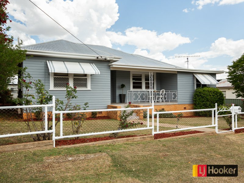 Photo - 119 Piper Street, Tamworth NSW 2340 - Image 5