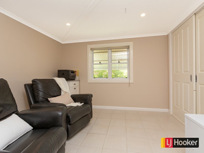 Photo - 119 Piper Street, Tamworth NSW 2340 - Image 8