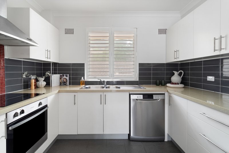 Photo - 11/9 Ramsay Street, Collaroy NSW 2097 - Image 2