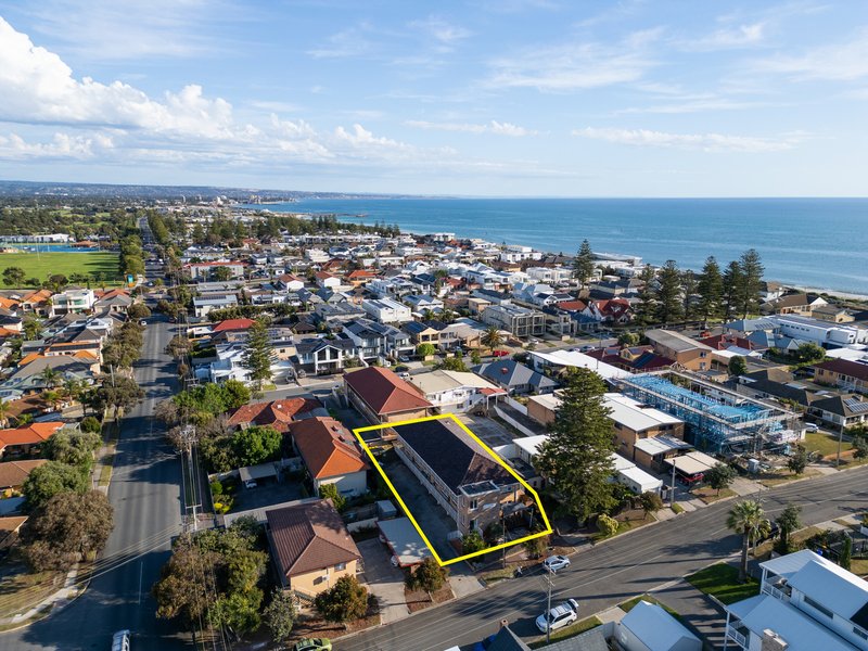 Photo - 1/19 Renwick Street, West Beach SA 5024 - Image 18