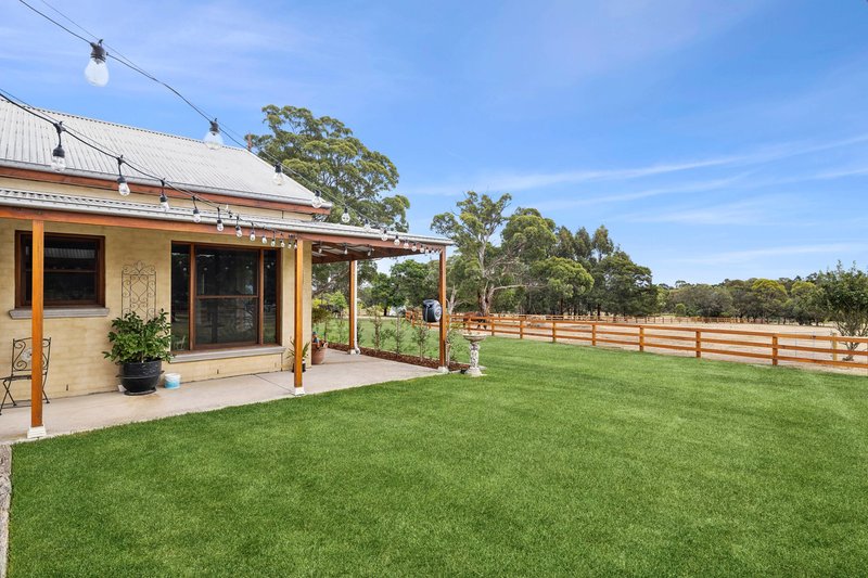 Photo - 119 Rosa Court, Kyneton VIC 3444 - Image 15