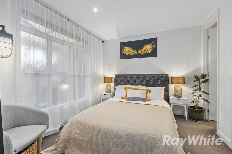 Photo - 1/19 Rosella Street, Murrumbeena VIC 3163 - Image 7