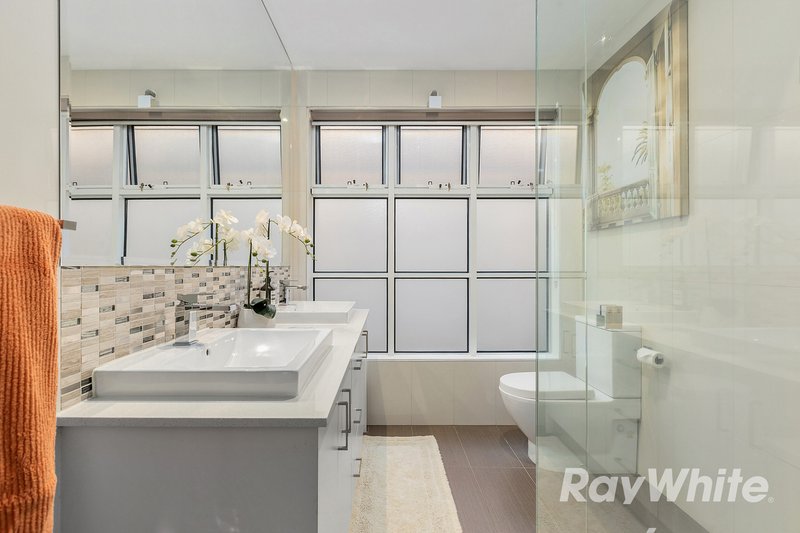 Photo - 1/19 Rosella Street, Murrumbeena VIC 3163 - Image 8