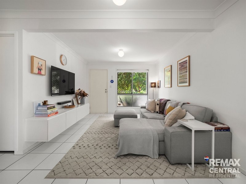 Photo - 1/19 Russell Street, Everton Park QLD 4053 - Image 3