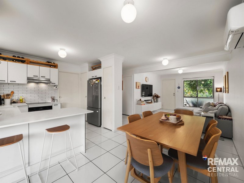 Photo - 1/19 Russell Street, Everton Park QLD 4053 - Image 7