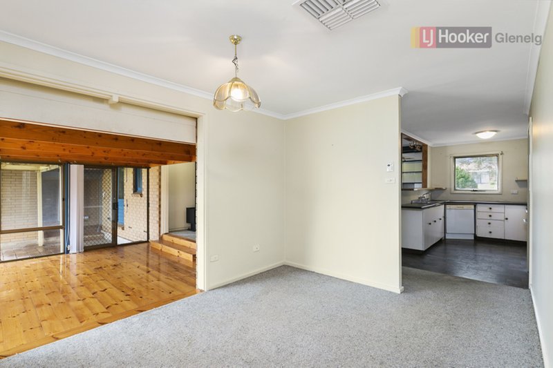 Photo - 119 Sandison Road, Hallett Cove SA 5158 - Image 5