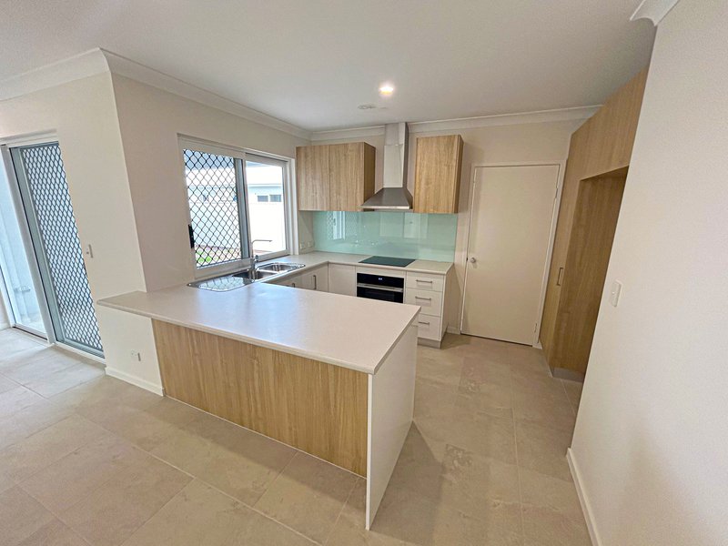 Photo - 1/19 Skipper Court, Trinity Beach QLD 4879 - Image 2