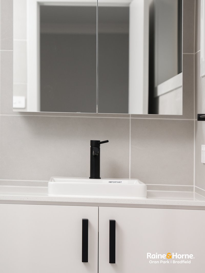 Photo - 119 South Circuit, Oran Park NSW 2570 - Image 17