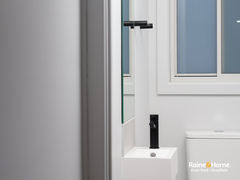 Photo - 119 South Circuit, Oran Park NSW 2570 - Image 24