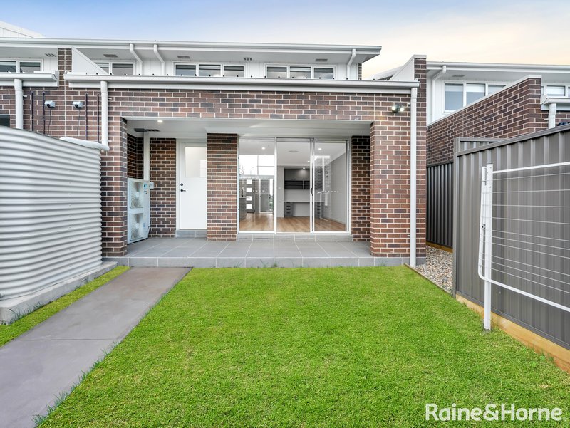 Photo - 119 South Circuit, Oran Park NSW 2570 - Image 12