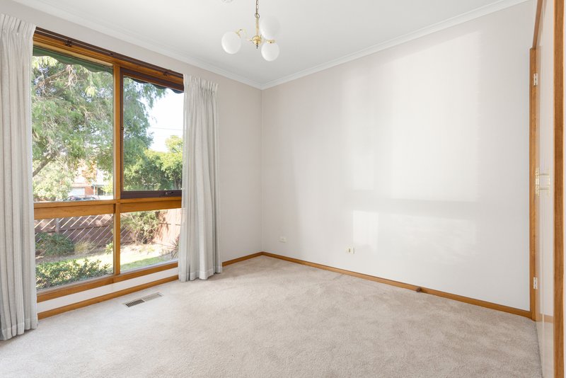 Photo - 1/19 St Huberts Road, Carnegie VIC 3163 - Image 3