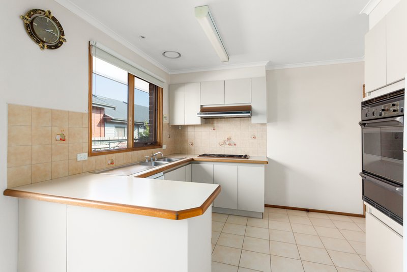 Photo - 1/19 St Huberts Road, Carnegie VIC 3163 - Image 4