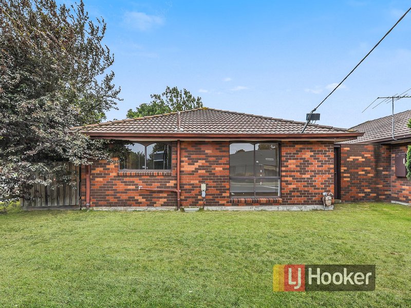 Photo - 1/19 Stawell Street, Cranbourne VIC 3977 - Image 4