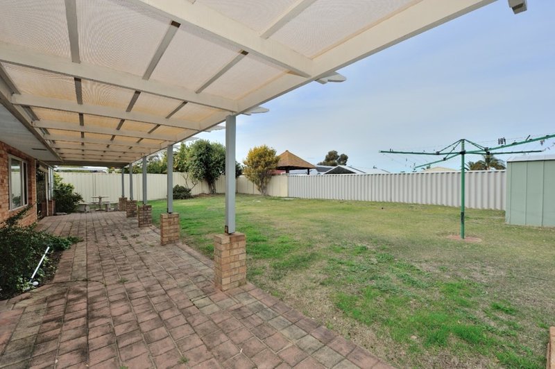 Photo - 119 The Avenue, Warnbro WA 6169 - Image 18