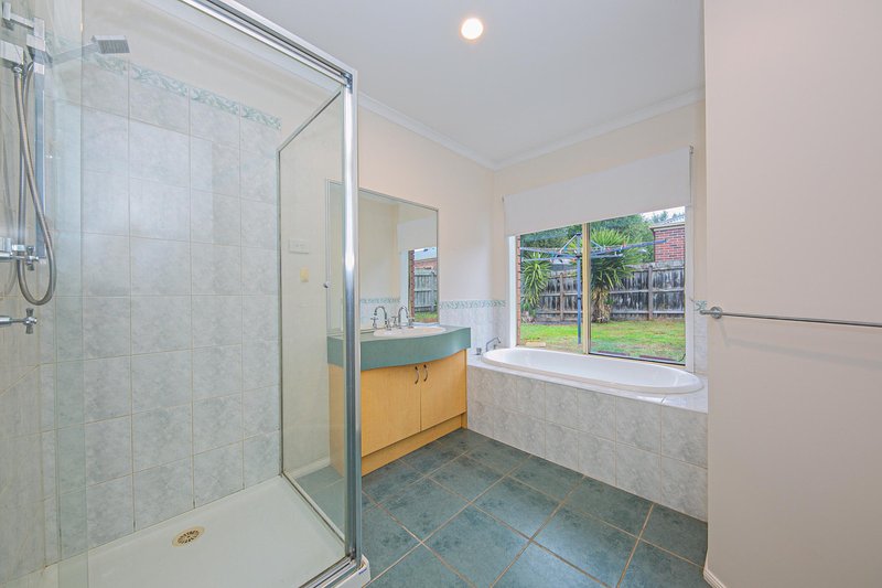 Photo - 119 The Promenade, Narre Warren South VIC 3805 - Image 11