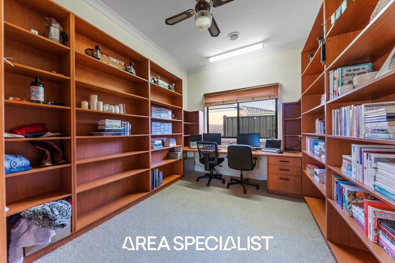 Photo - 1/19 Torre Road, Pakenham VIC 3810 - Image 12