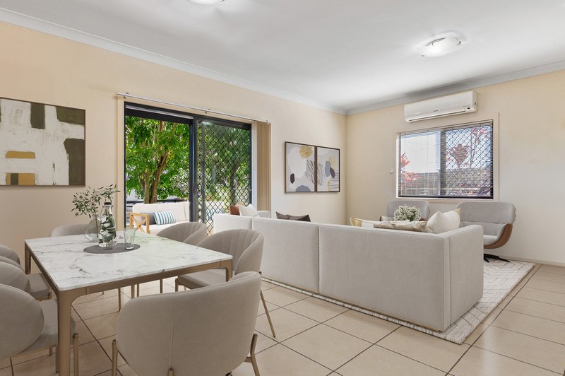 Photo - 1/19 Western Avenue, Chermside QLD 4032 - Image 5