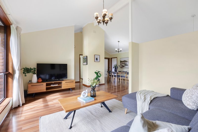 Photo - 119 Wilson Street, Cheltenham VIC 3192 - Image 2