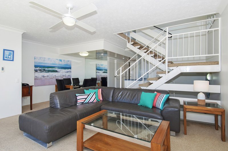 Photo - 1/190 Marine Pde , Coolangatta QLD 4225 - Image 3