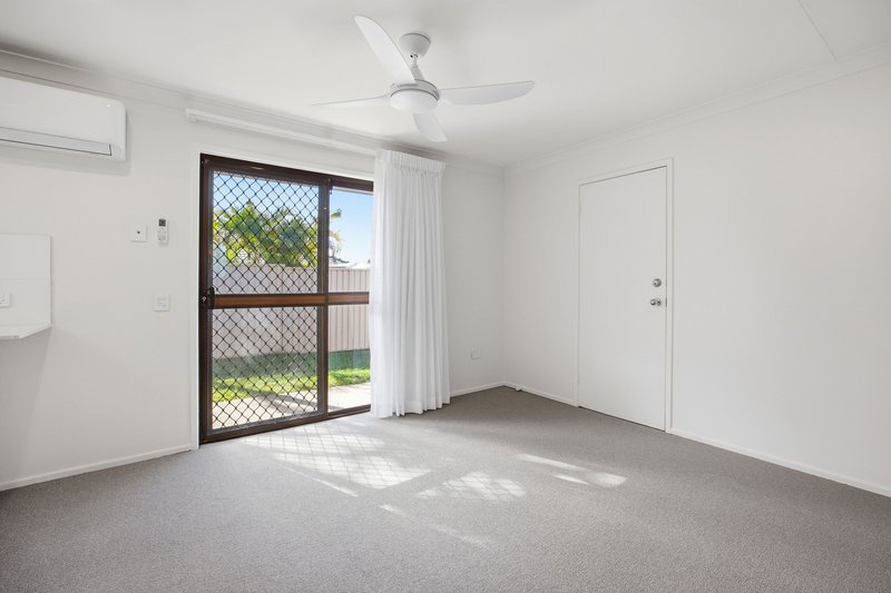 Photo - 1/191 Markeri Street, Mermaid Waters QLD 4218 - Image 4