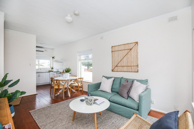 Photo - 1/194 Seaview Road, Henley Beach South SA 5022 - Image 1