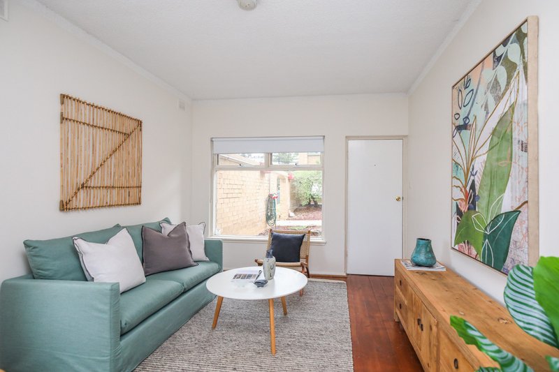 Photo - 1/194 Seaview Road, Henley Beach South SA 5022 - Image 2