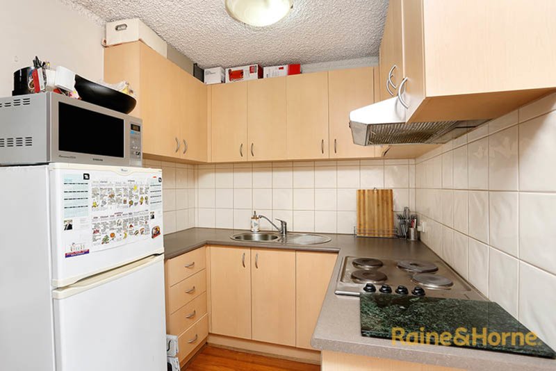 Photo - 11/97-99 Raleigh Road, Maribyrnong VIC 3032 - Image 2