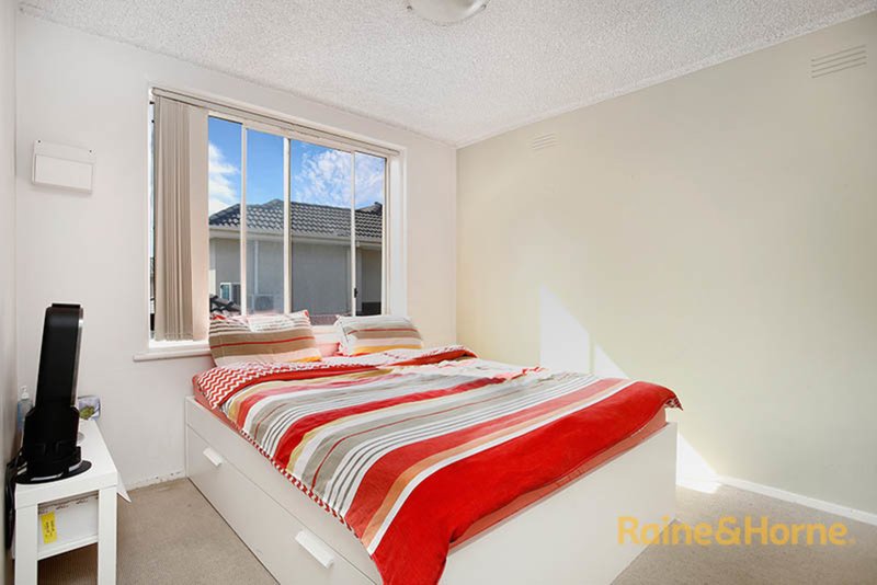 Photo - 11/97-99 Raleigh Road, Maribyrnong VIC 3032 - Image 6