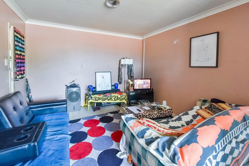 Photo - 11/98 Dumaresq Street, Campbelltown NSW 2560 - Image 6