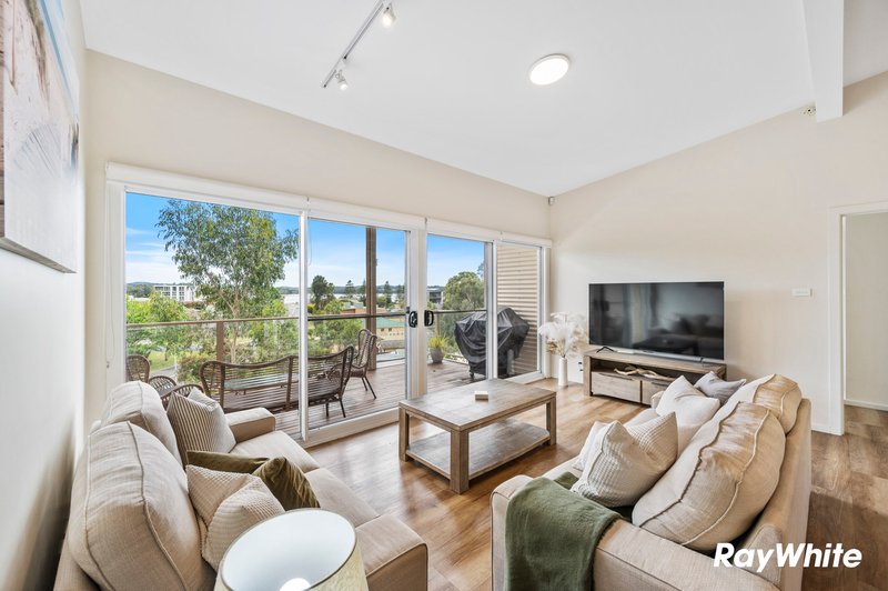 Photo - 1/19A Bavarde Avenue, Batemans Bay NSW 2536 - Image 3
