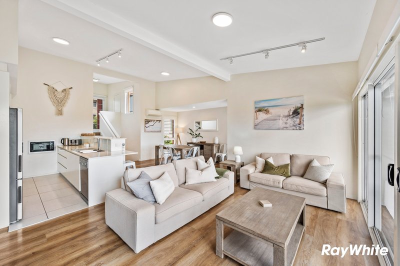Photo - 1/19A Bavarde Avenue, Batemans Bay NSW 2536 - Image 5
