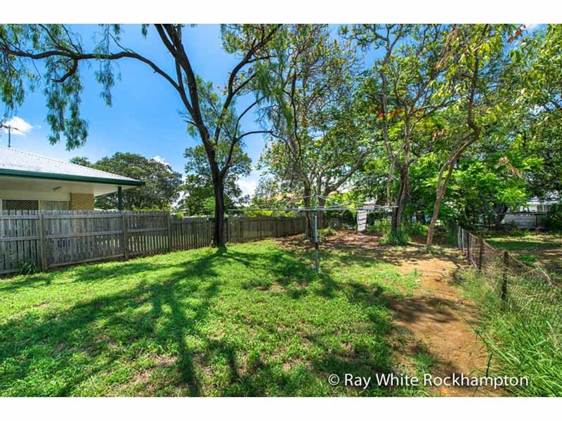 Photo - 11A Buckle Street, Park Avenue QLD 4701 - Image 8