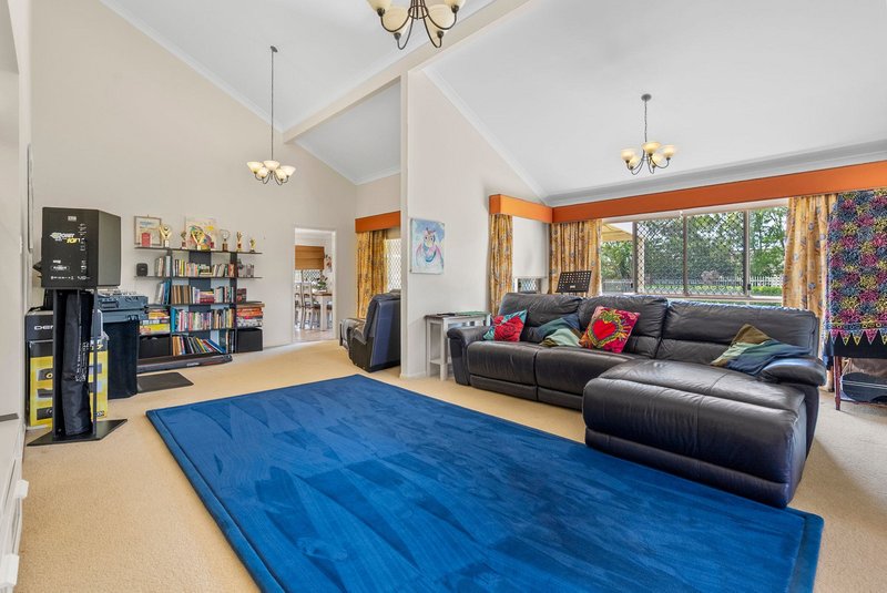 Photo - 11A Cadagi Court, Albany Creek QLD 4035 - Image 3