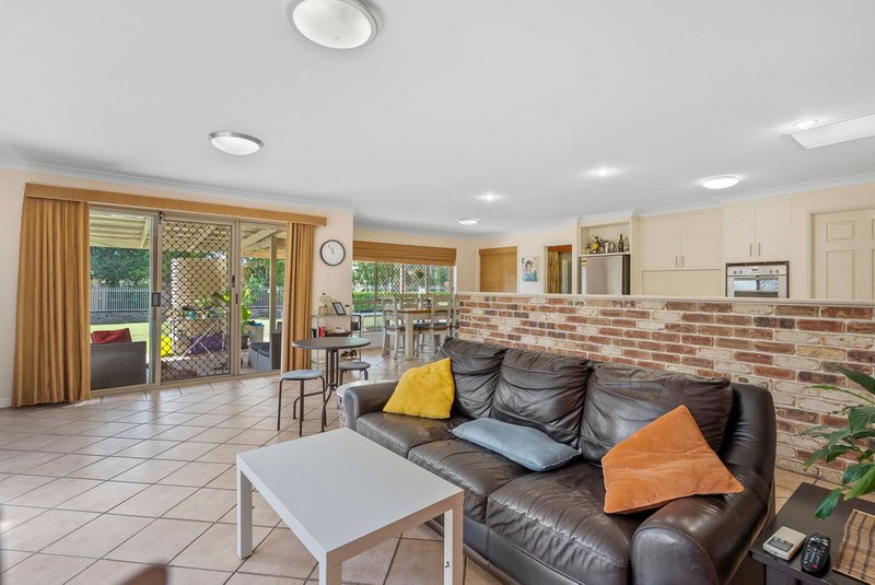 Photo - 11A Cadagi Court, Albany Creek QLD 4035 - Image 9