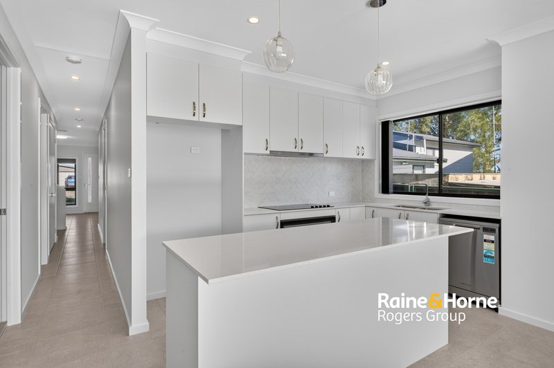 Photo - 11A Cams Boulevard, Summerland Point NSW 2259 - Image 4