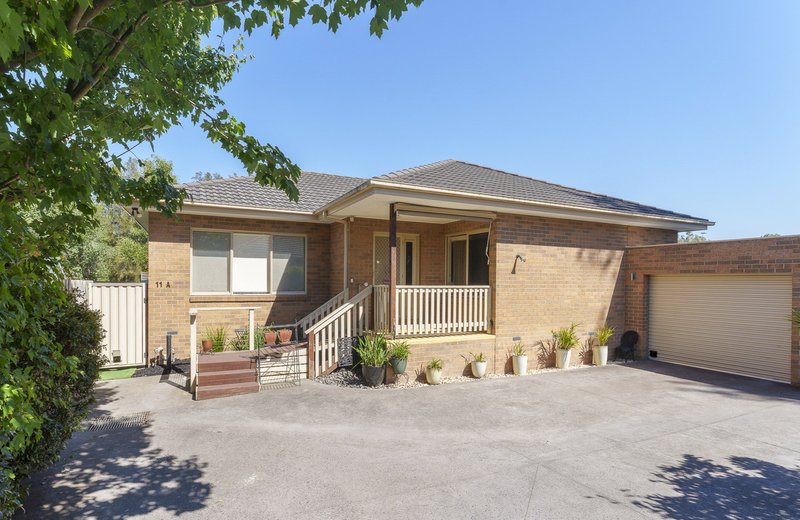 Photo - 11a Esther Crescent, Mooroolbark VIC 3138 - Image 1