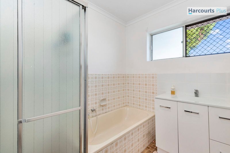 Photo - 1/1A Falcon Avenue, Hallett Cove SA 5158 - Image 6