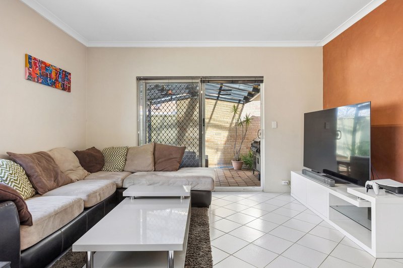 Photo - 11A Garnett Place, Balga WA 6061 - Image 8