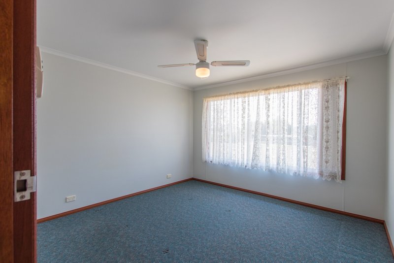 Photo - 11A Howick Street, Tumut NSW 2720 - Image 9