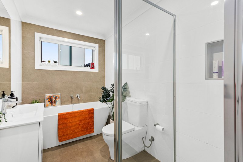 Photo - 11A Kialoa Circuit, Shell Cove NSW 2529 - Image 5