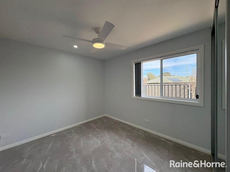 Photo - 11A Kitson Place, Minto NSW 2566 - Image 4