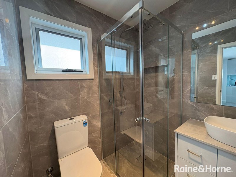 Photo - 11A Kitson Place, Minto NSW 2566 - Image 6