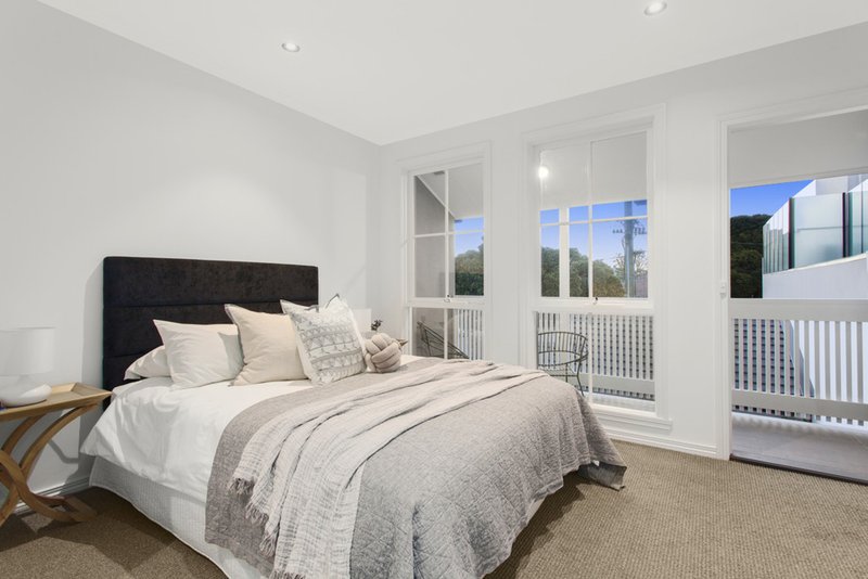 Photo - 1/1A Kokaribb Road, Carnegie VIC 3163 - Image 8