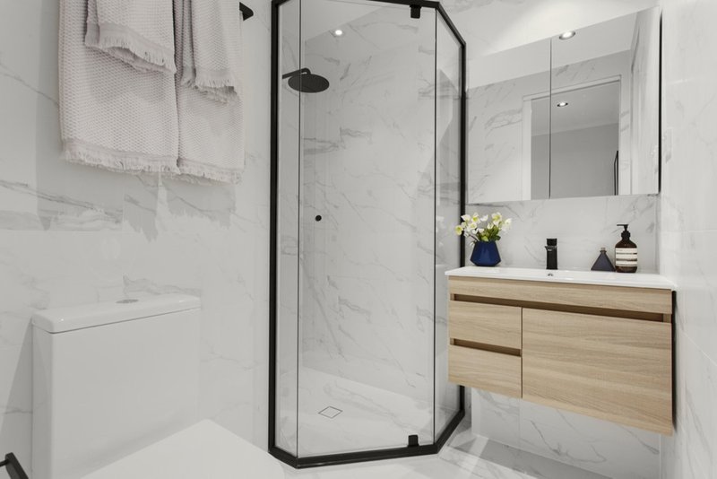 Photo - 1/1A Kokaribb Road, Carnegie VIC 3163 - Image 11