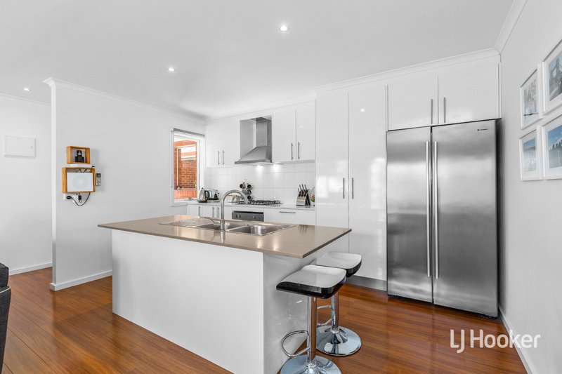 Photo - 11a Mark Court, Seabrook VIC 3028 - Image 3