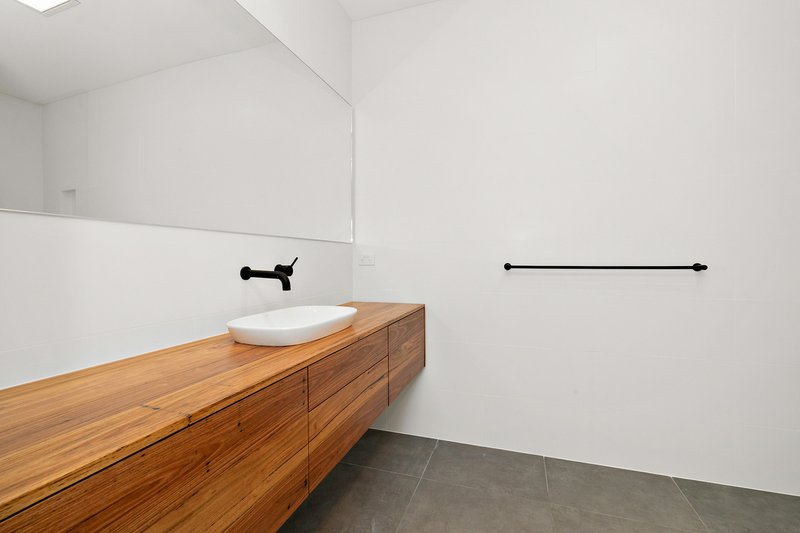 Photo - 11A Mulgra Street, Frankston South VIC 3199 - Image 5