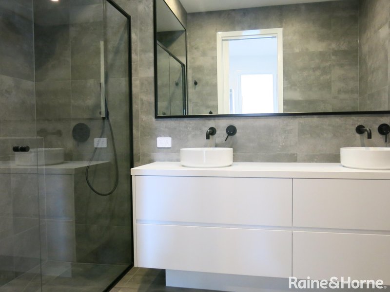 Photo - 11A Prismall Street, Altona North VIC 3025 - Image 4