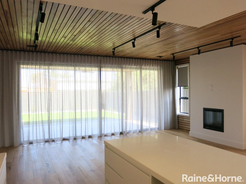 Photo - 11A Prismall Street, Altona North VIC 3025 - Image 10